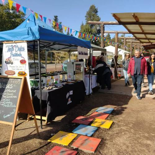 COMPRE A EMPRENDEDORES LOCALES 